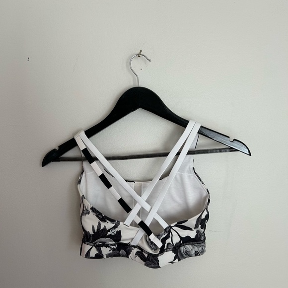 Lululemon energy bra - Picture 3 of 8